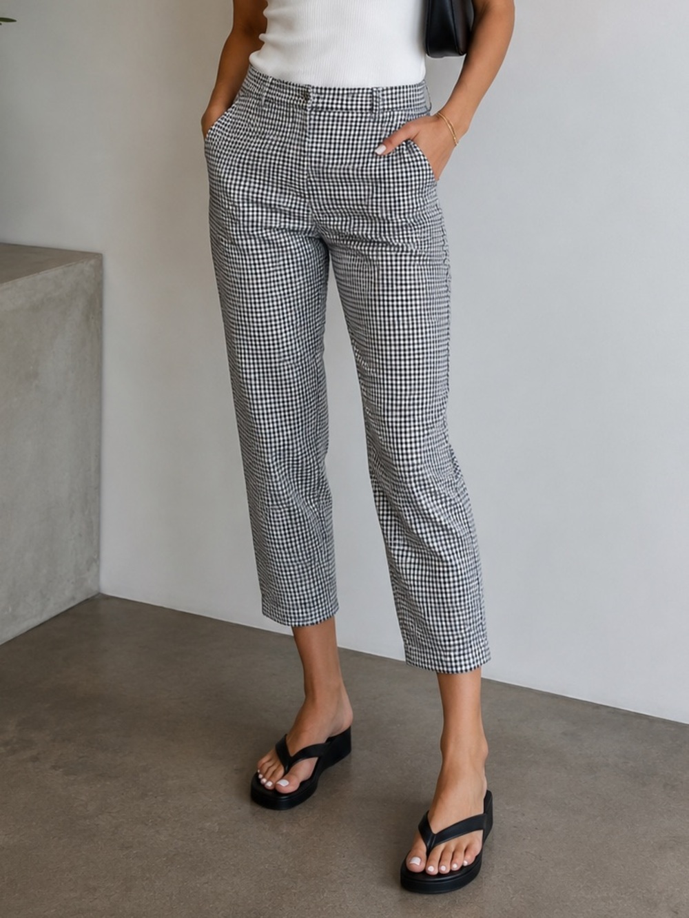 Theory straight leg cropped checkered Corpcore pant mid weight structured size 8